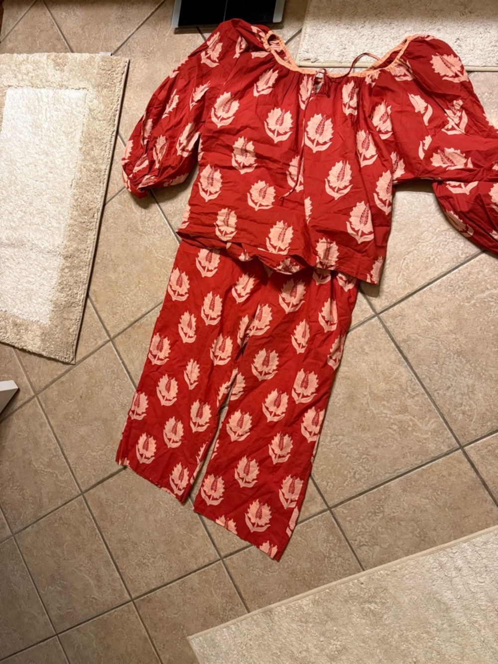 Daughters of India Red and Cream Leaf-Print Set